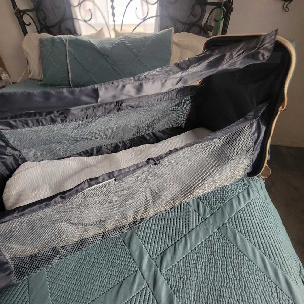 Green Diaper Bag with Bed - Picture 10 of 12